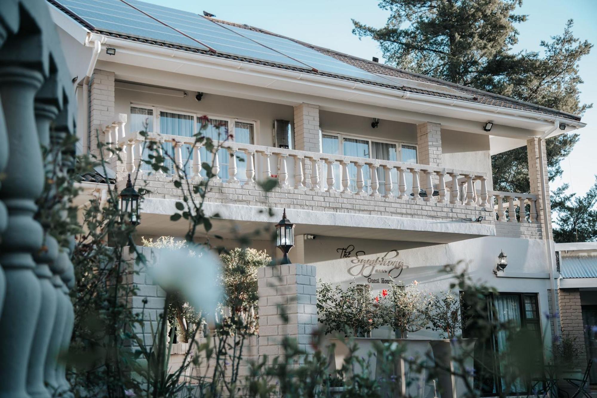 The Symphony Guest House Queenstown Esterno foto