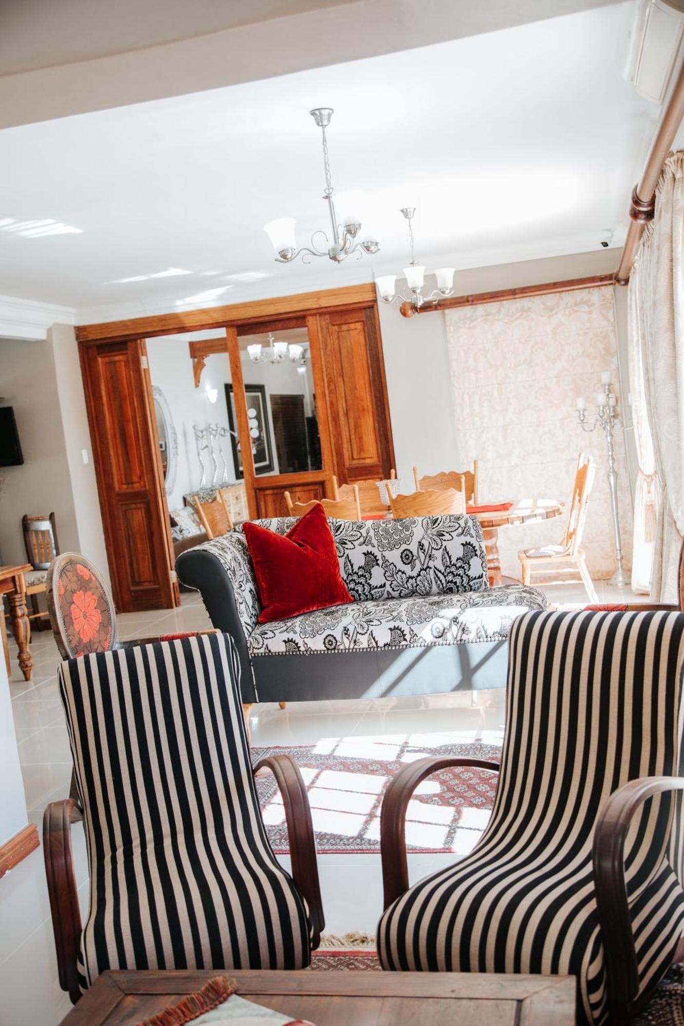 The Symphony Guest House Queenstown Esterno foto